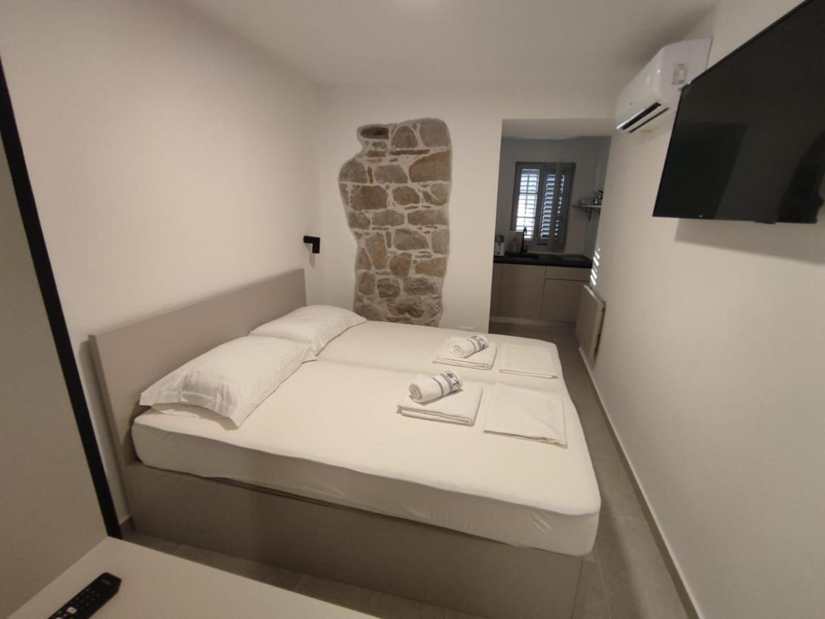 Radunica Old Town - Studio Apartment 3 Split Buitenkant foto