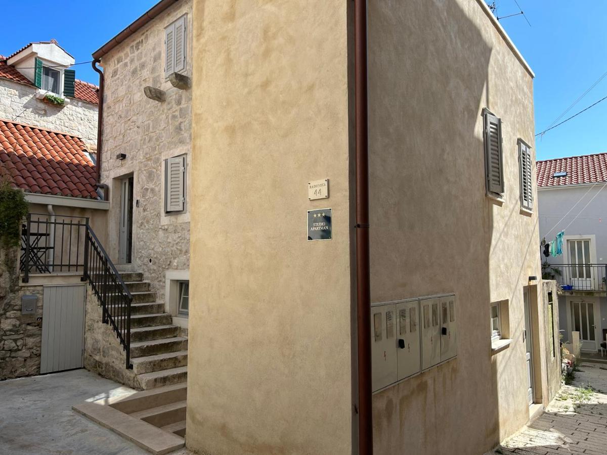 Radunica Old Town - Studio Apartment 3 Split Buitenkant foto